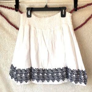 Old Navy white skirt with Navy embroidery